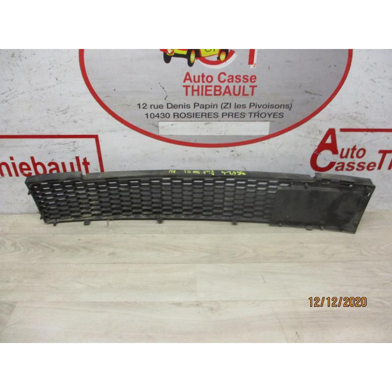 Grille de pare choc FIAT 500 III CABRIOLET d’occasion