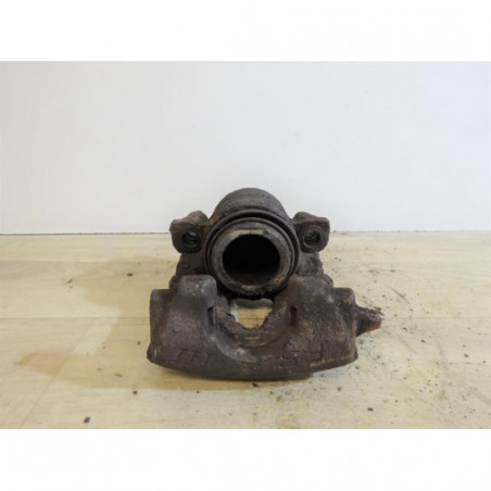 Etrier avant gauche (freinage) VOLKSWAGEN NEW BEETLE d’occasion