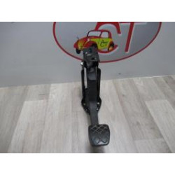 Pedalier d'embrayage VOLKSWAGEN NEW BEETLE d’occasion