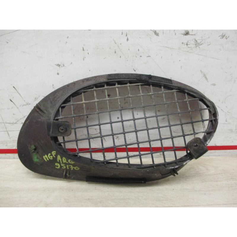 Grille d'aile arriere gauche MG  d’occasion