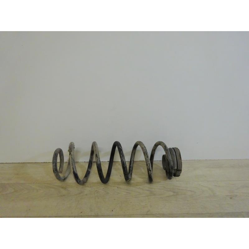 Ressort de suspension arriere gauche VOLKSWAGEN NEW BEETLE d’occasion