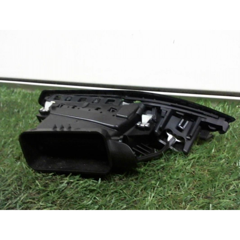Aerateur tableau de bord avant droit PEUGEOT 208 1.6 HDI d’occasion