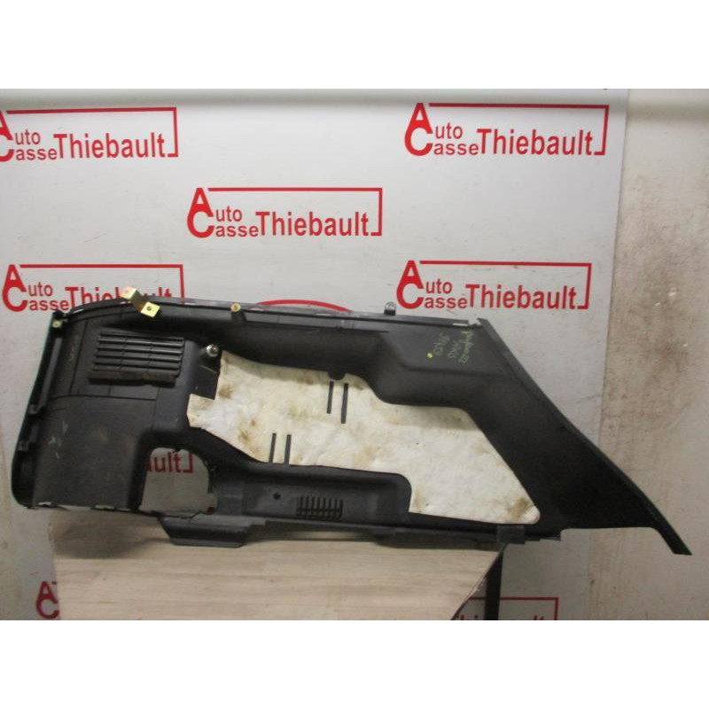 Garniture laterale arriere droite MITSUBISHI PAJERO SPORT d’occasion