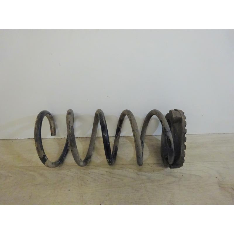 Ressort de suspension arriere gauche FIAT 500 III CABRIOLET d’occasion