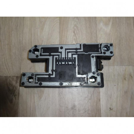 Platine feu arriere droit RENAULT CLIO II PHASE 2 d’occasion