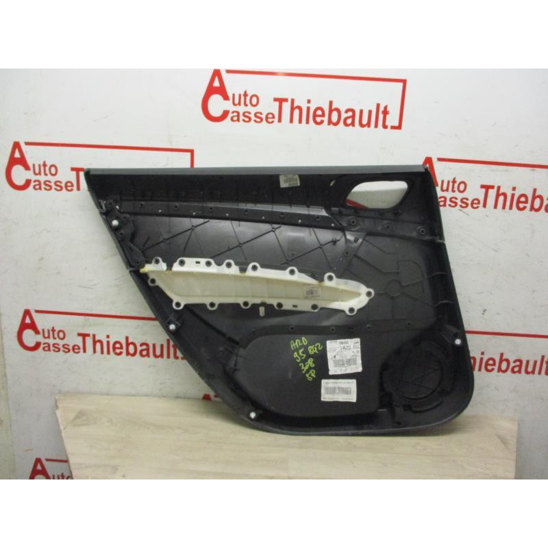 Panneau de porte arriere droit PEUGEOT 308 PHASE 1 d’occasion
