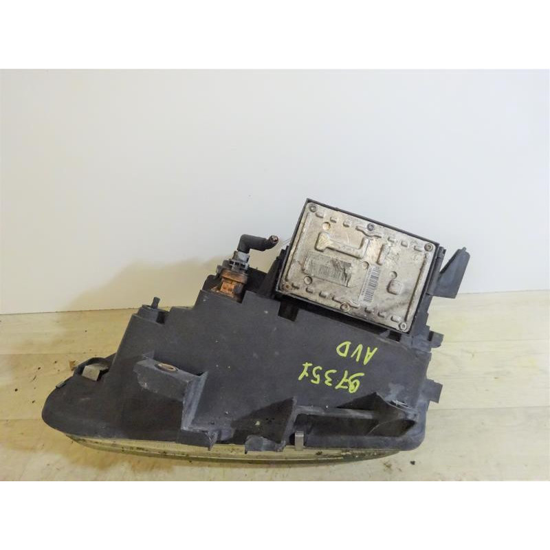 Optique avant principal droit (feux)(phare) RENAULT ESPACE III d’occasion