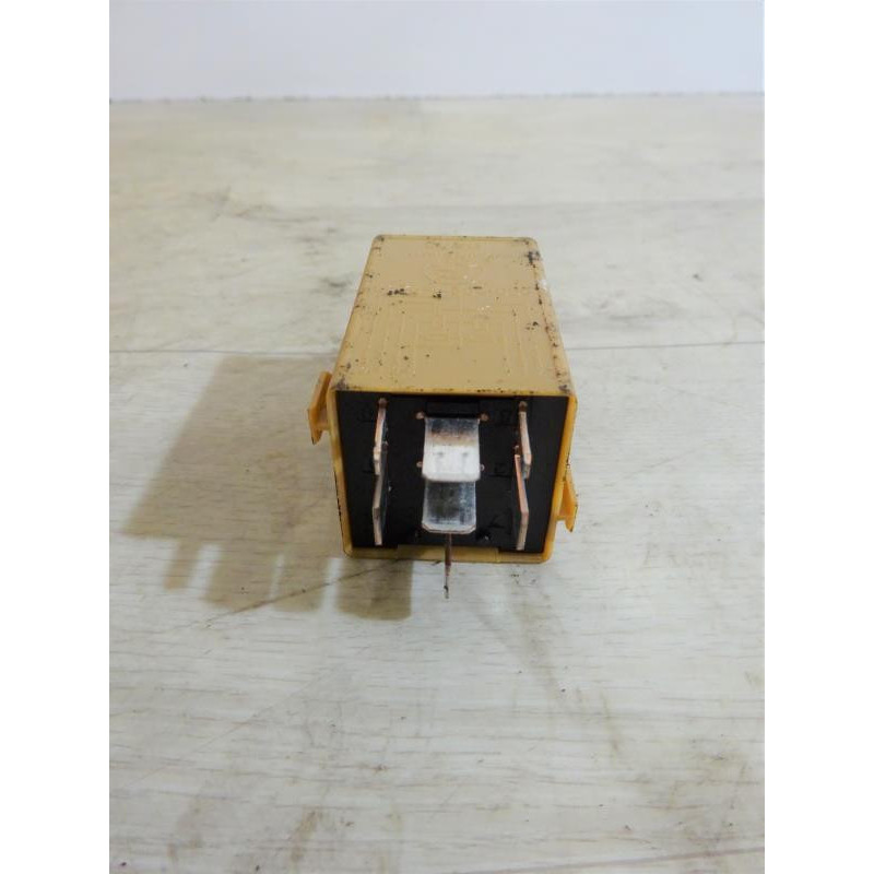 Relais electrique BMW SERIE 5 (E60) PHASE 1 d’occasion