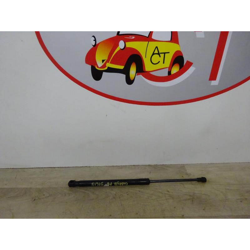 Verin de capot VOLKSWAGEN CADDY II COMBI d’occasion