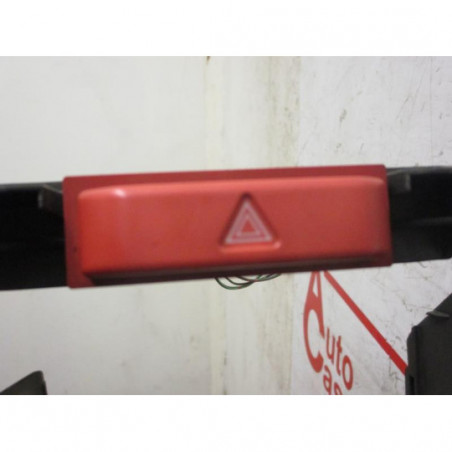Console central (interieur plastique) NISSAN X-TRAIL I PHASE 1 d’occasion