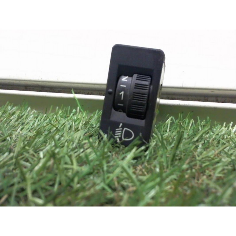 Commande de reglage hauteur de phare CITROEN C3 PHASE 1 d’occasion
