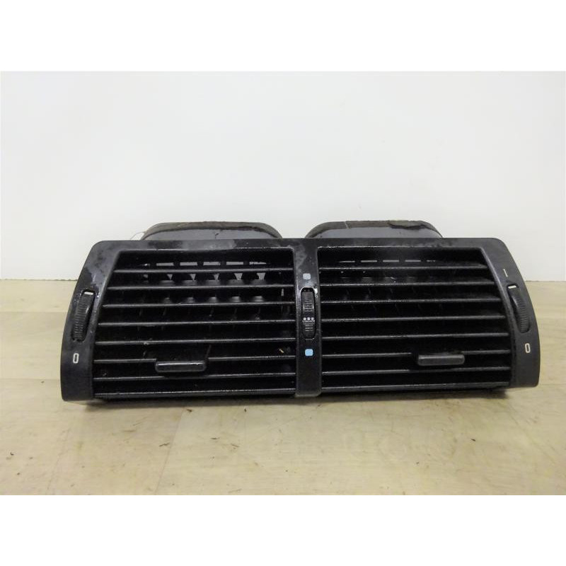 Aerateur tableau de bord central PEUGEOT 307 CC 2.0HDI SPORT PACK d’occasion