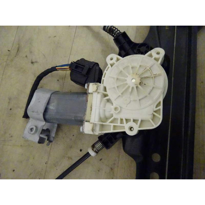 Leve vitre electrique avant gauche BMW SERIE 5 (E60) PHASE 1 d’occasion