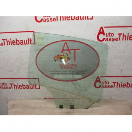Vitre arriere droit DACIA SANDERO d’occasion