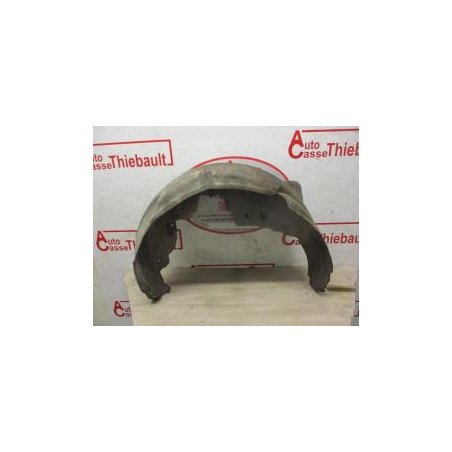 Pare boue arriere gauche TOYOTA COROLLA VERSO II PHASE 1 d’occasion