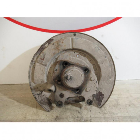 Fusee arriere gauche TOYOTA COROLLA VERSO II PHASE 1 d’occasion