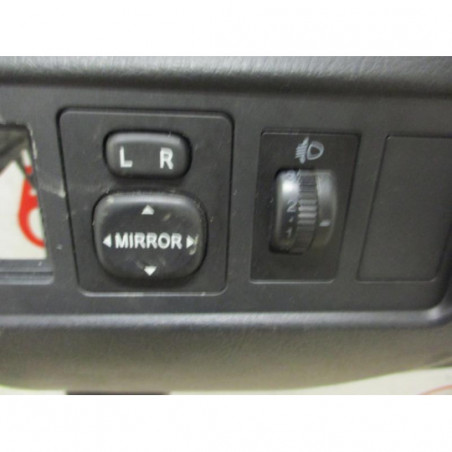 Tableau de bord TOYOTA COROLLA VERSO II PHASE 1 d’occasion