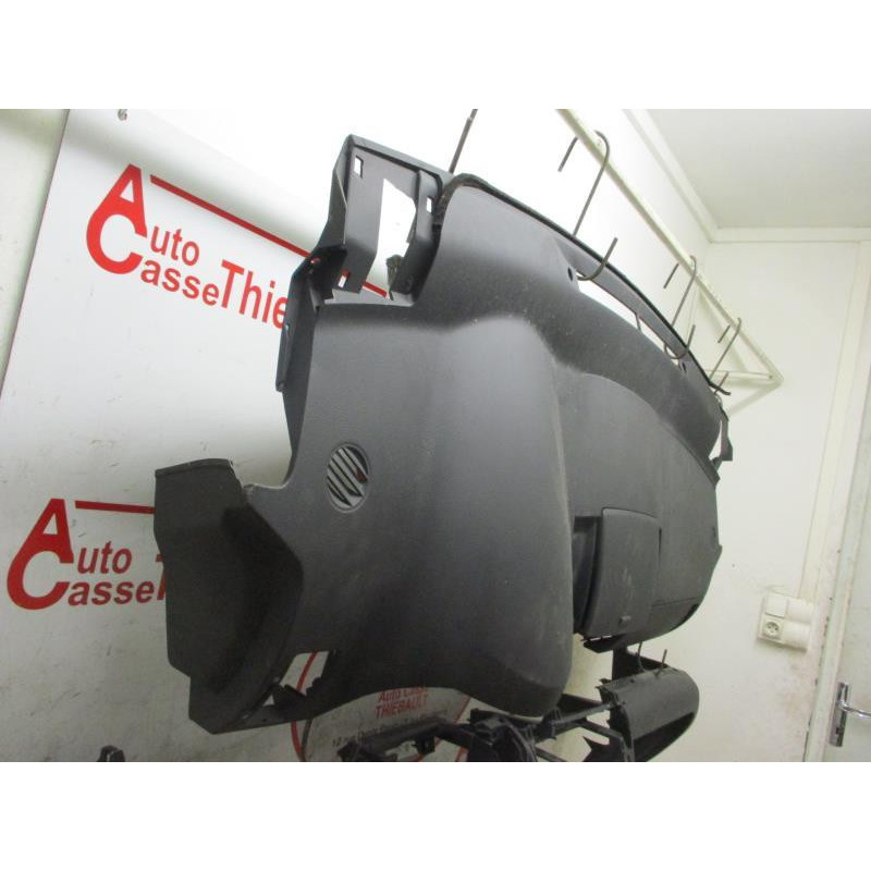 Tableau de bord TOYOTA COROLLA VERSO II PHASE 1 d’occasion