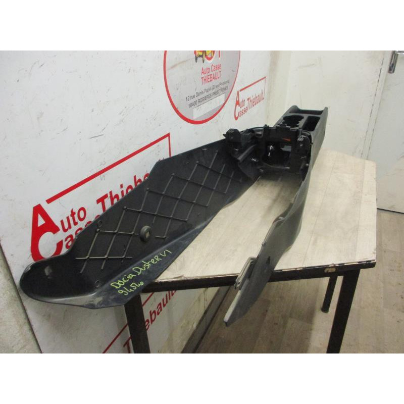 Console central (interieur plastique) FORD FIESTA VI d’occasion