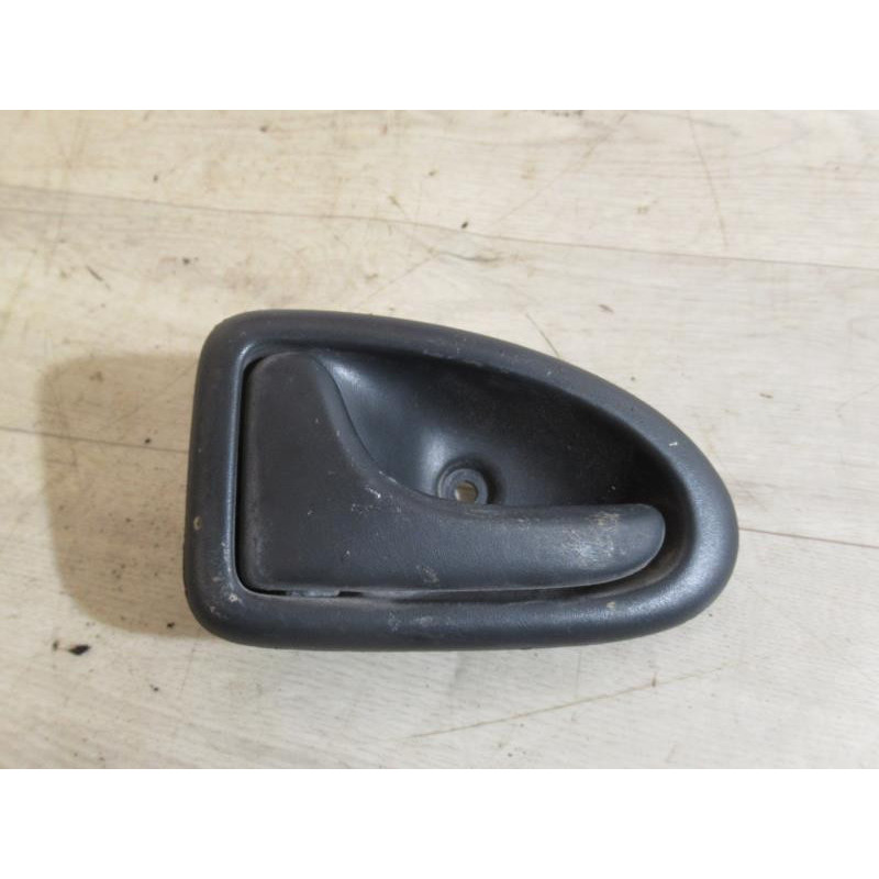 Poignee interieur avant gauche OPEL VIVARO I FOURGON CABINE APPROFONDIE d’occasion
