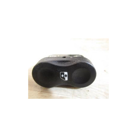 Interrupteur de leve vitre avant gauche DACIA DUSTER PHASE 1 d’occasion