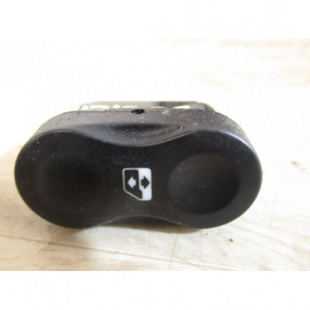 Interrupteur de leve vitre avant gauche DACIA DUSTER PHASE 1 d’occasion