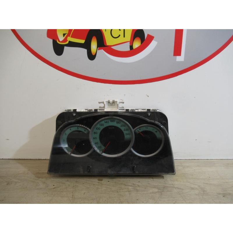 Compteur TOYOTA COROLLA VERSO II PHASE 1 d’occasion