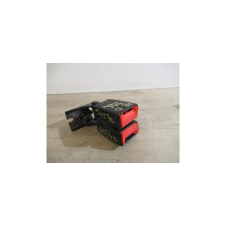 Attache ceinture arriere droit FORD FIESTA VI d’occasion
