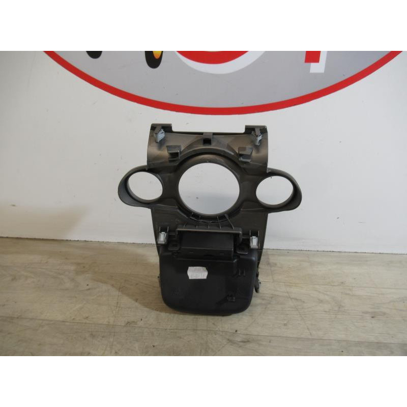 Console central (interieur plastique) FORD FIESTA VI d’occasion