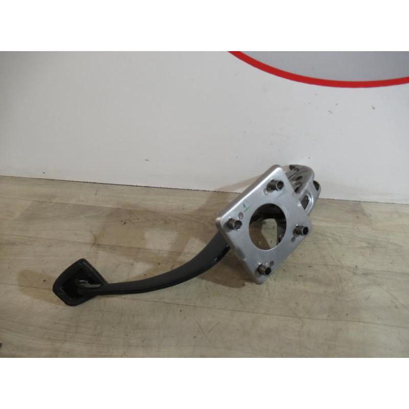 Pedalier de frein TOYOTA COROLLA VERSO II PHASE 1 d’occasion