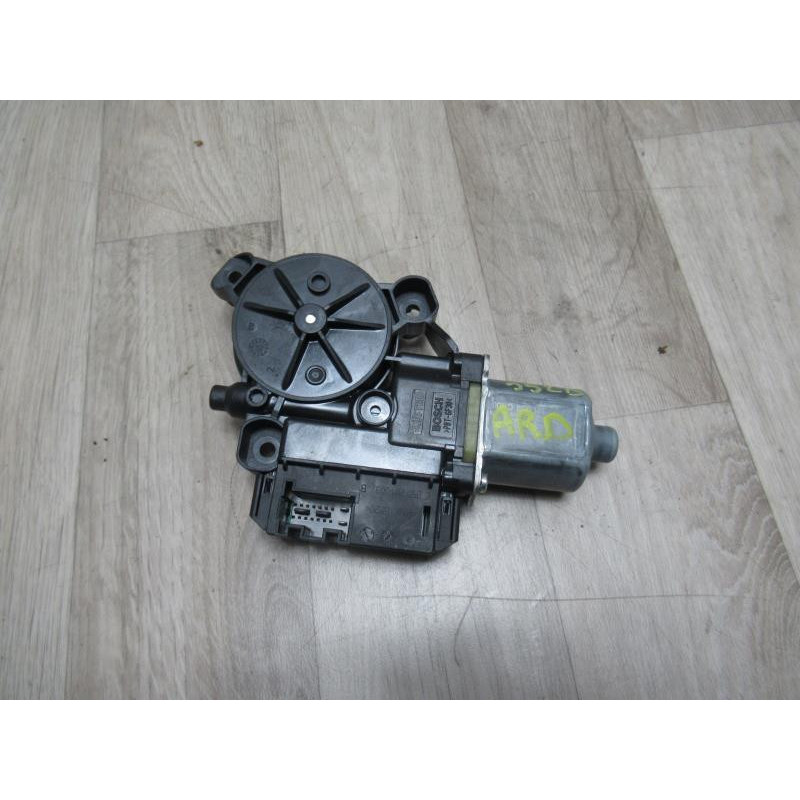 Mot. leve vitre arriere droit VOLKSWAGEN POLO V (6R/6C) PHASE 1 d’occasion