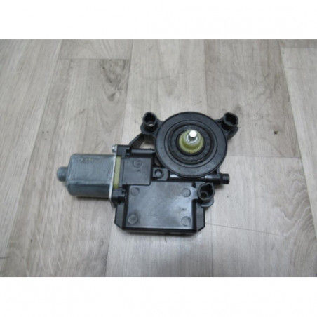 Mot. leve vitre arriere droit VOLKSWAGEN POLO V (6R/6C) PHASE 1 d’occasion