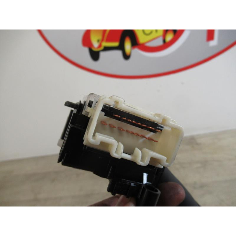 Commande de phare TOYOTA COROLLA VERSO II PHASE 1 d’occasion