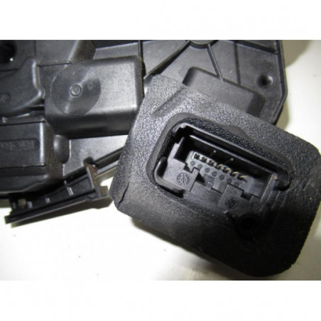 Serrure avant gauche VOLKSWAGEN POLO V (6R/6C) PHASE 1 d’occasion