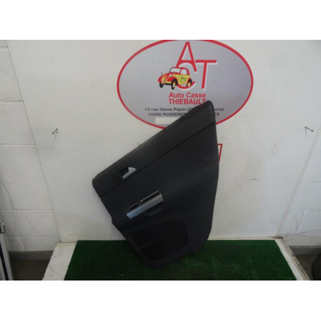 Panneau de porte arriere droit VOLVO V50 d’occasion