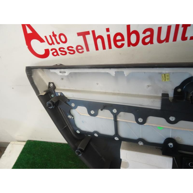Panneau de porte arriere droit VOLVO V50 d’occasion