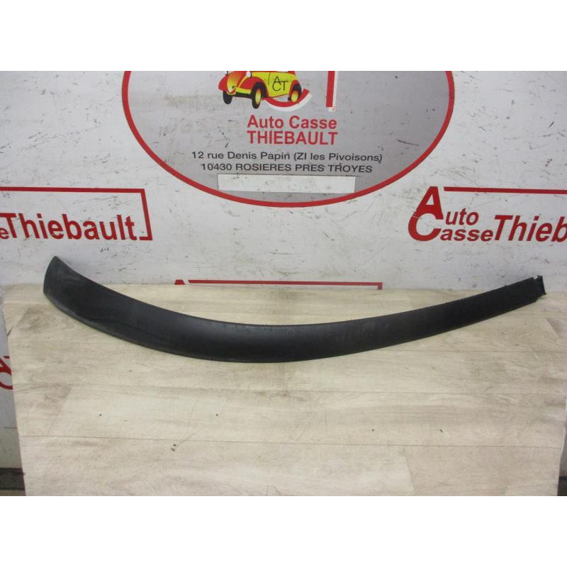 Moulure de pare choc avant TOYOTA AURIS I PHASE 1 d’occasion