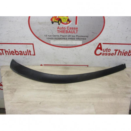 Moulure de pare choc avant TOYOTA AURIS I PHASE 1 d’occasion