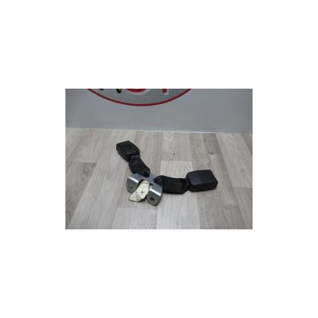 Attache ceinture arriere centrale FORD FIESTA V d’occasion