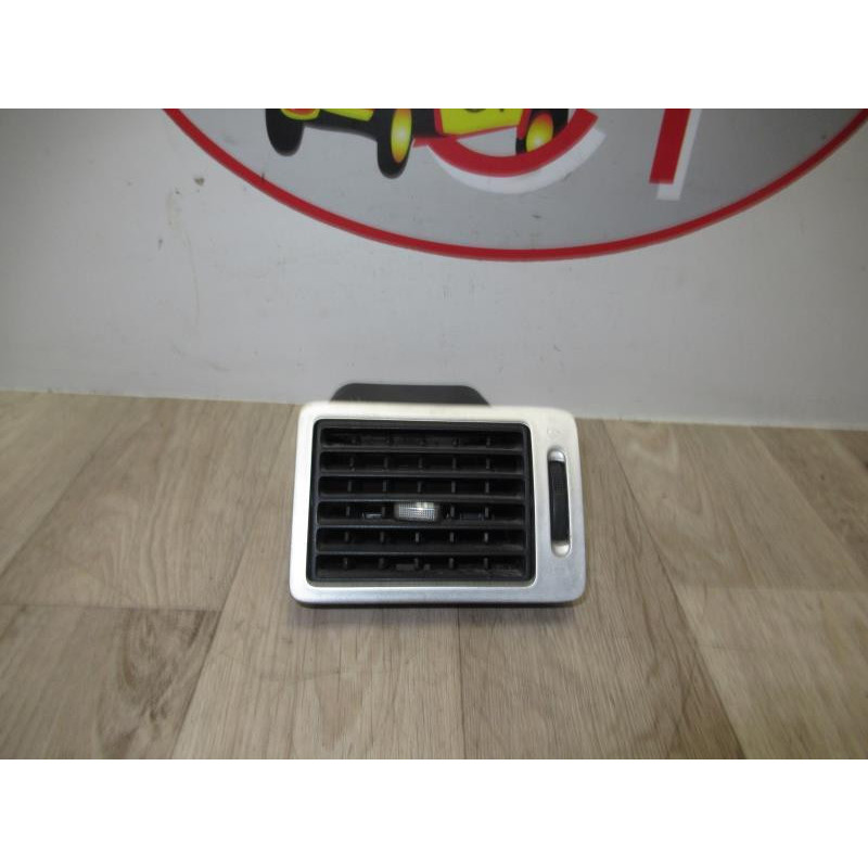 Aerateur tableau de bord avant droit PEUGEOT 307 CC PHASE 1 d’occasion