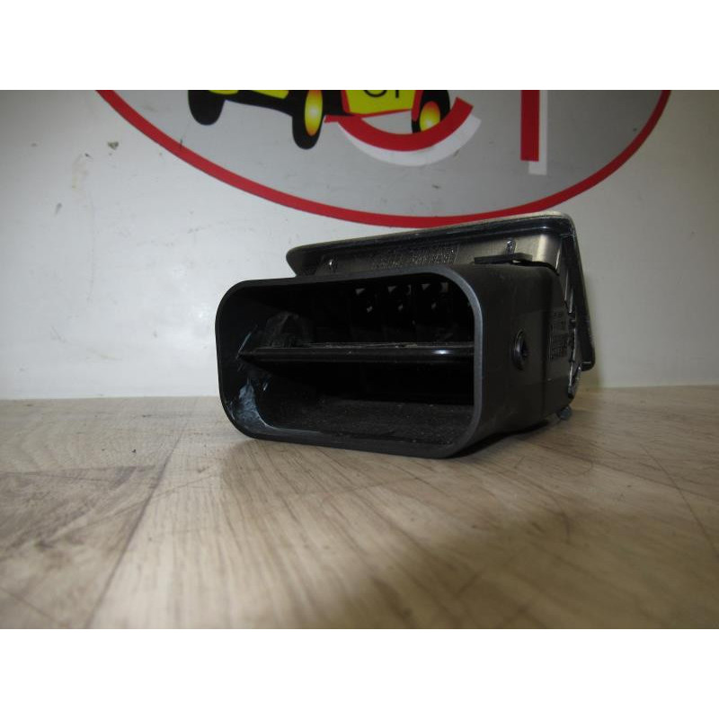 Aerateur tableau de bord avant droit PEUGEOT 307 CC PHASE 1 d’occasion