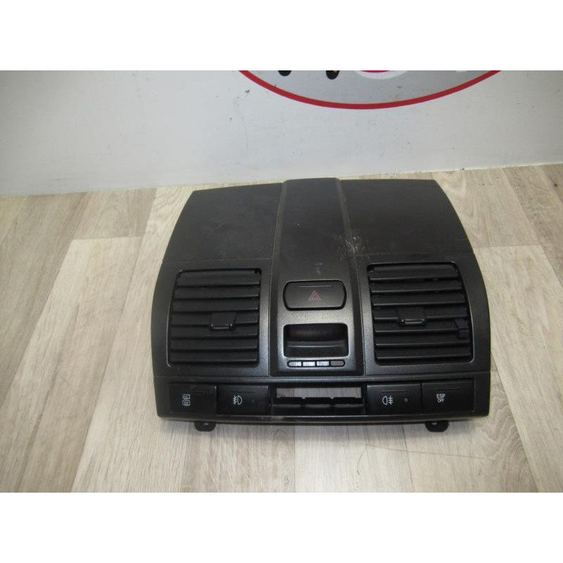 Aerateur tableau de bord central SSANGYONG REXTON 2.7 XDI 163 CV d’occasion