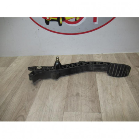 Pedalier d'embrayage RENAULT MEGANE II CC PHASE 1 d’occasion
