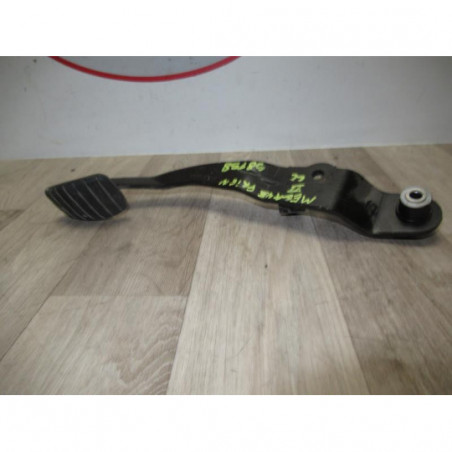 Pedalier de frein RENAULT MEGANE II CC PHASE 1 d’occasion