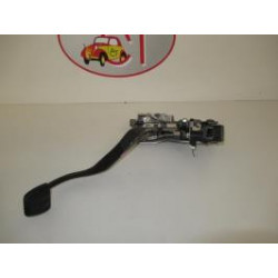 Pedalier d'embrayage TOYOTA AURIS I PHASE 1 d’occasion