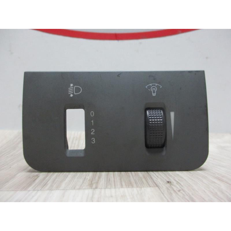 Commande de reglage eclairage tableau de bord CHEVROLET NUBIRA d’occasion