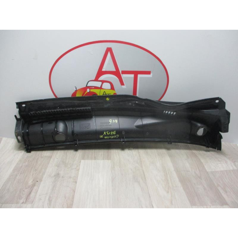 Baie de pare brise TOYOTA E12 d’occasion