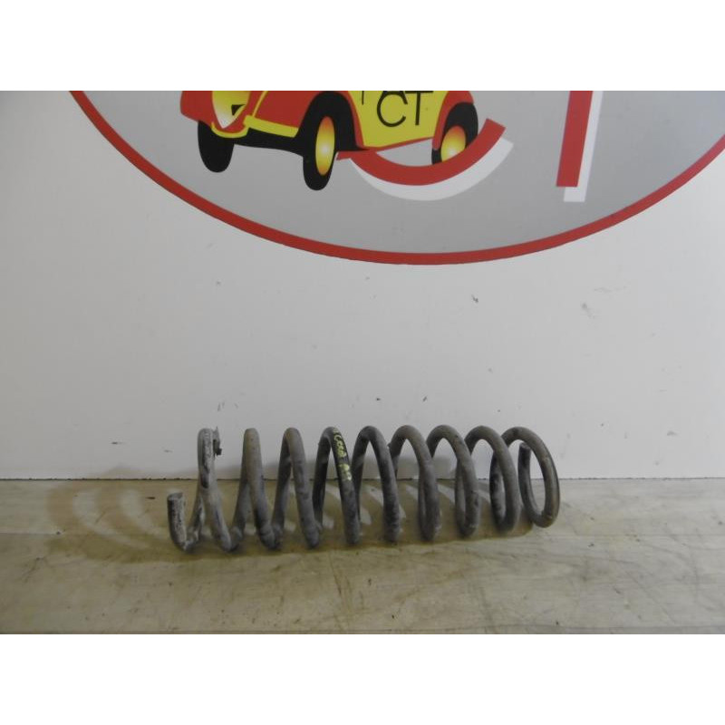 Ressort de suspension arriere droit KIA CEED I SW d’occasion