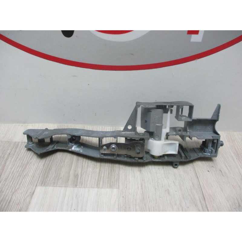 Support poignee porte avant droite CITROEN C3 II PHASE 2 d’occasion