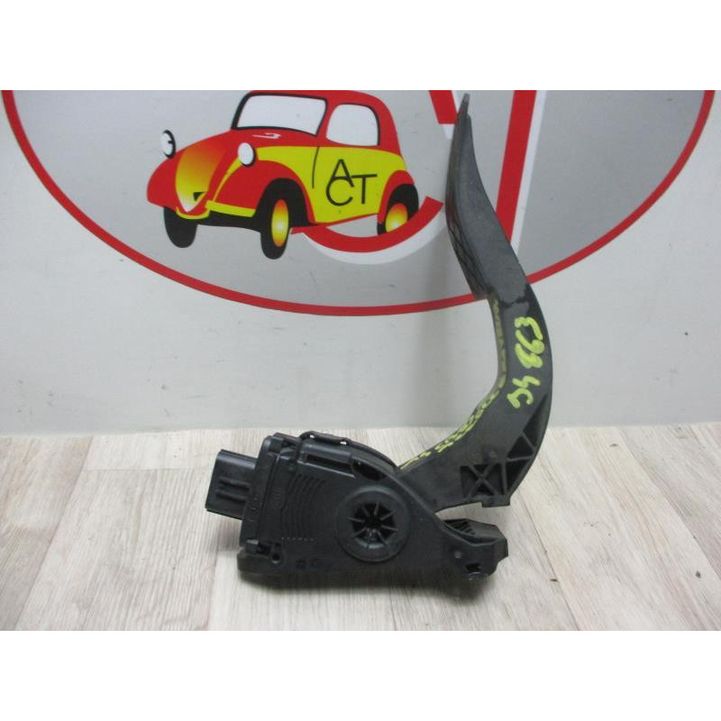 Pedalier d'accelerateur AUDI A4 (B8) d’occasion
